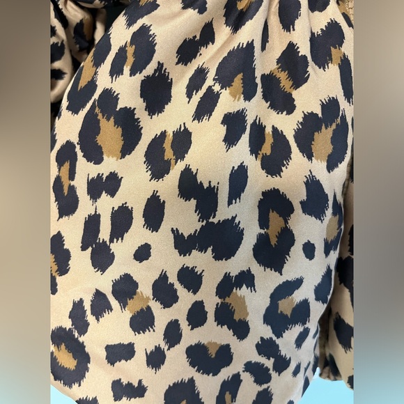 Old Navy Baby Leopard Brown Puffy Jacket, Baby Size 12-18months, fall jackets - Picture 5 of 7